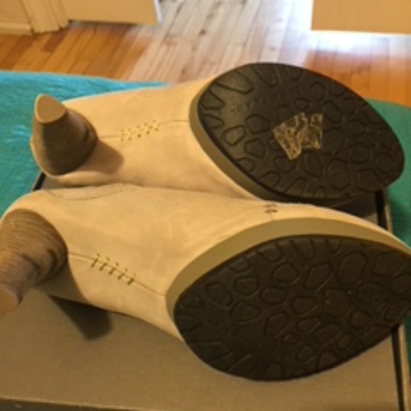 New in a box TERRA PLANA shoes EUC 39 - Picture 5 of 5